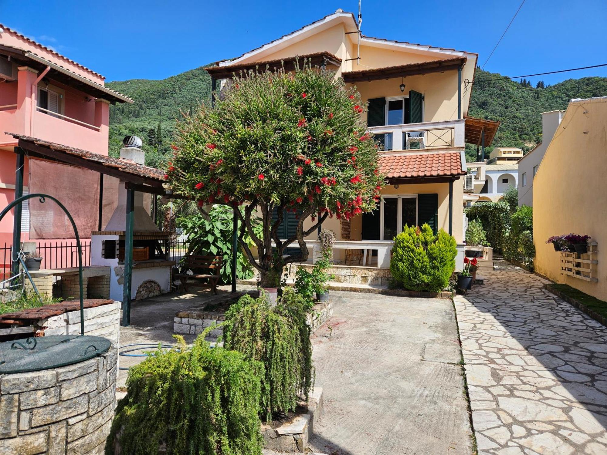 Appartement Lora *